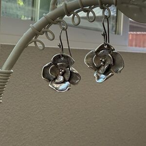 Artisan Sherry Tinsman 925 Sterling Silver Dogwood Flower Dangle Earrings  7.65g